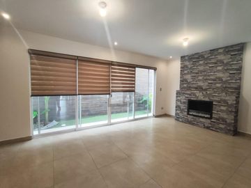 Casa en Renta en Privada Montejo, Santa Catarina Nuevo León