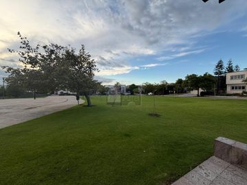 Casa en condominio en venta en El Campanario, Querétaro, Querétaro