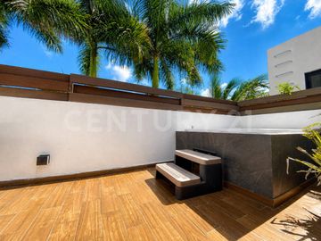 Casa en Venta en Lagos del Sol | Av Colosio Cancún