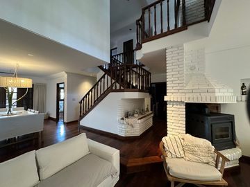 Venta Casa 5 amb, c/Jardín, Pileta y Garage - Punta Chica - Victoria