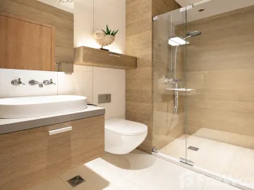2 Bedroom Condo for sale at Gold Residences