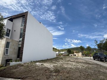 Terreno en Parque Rodas