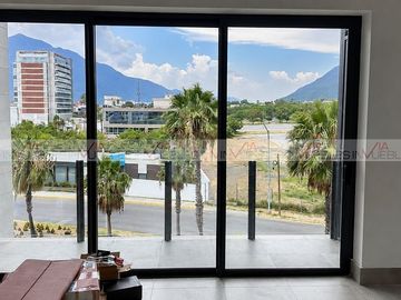 Torre Boreal, Valle Oriente