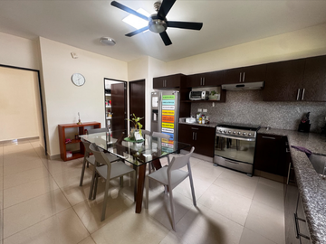 CASA EN VENTA EN PRIVADA CLUB DE GOLF LA CEIBA, MÉRIDA