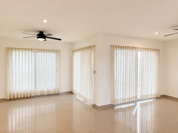 Casa en venta en Privada en Altabrisa, San Remo