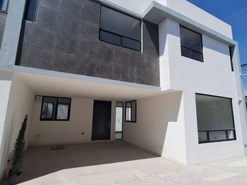 CASA EN VENTA EN SAN JOSE XILOTZINGO