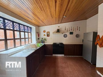 CASA EN VENTA EN GRANJAS DE LA FLORIDA