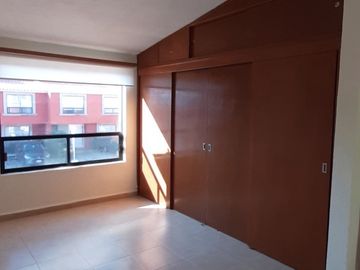 RENTA CASAS QUERETARO JURIQUILLA BOULEVARD UNIVERSITARIO CERCA DE ESCUELAS UNIVERSIDADES Y COMERCIOS