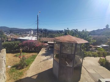 AMPLIA CASA CON TERRENO EN QUILPUE