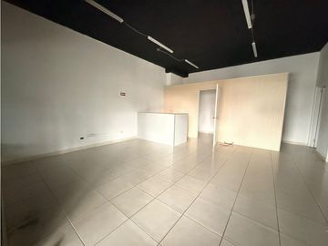 Local Comercial en Alquiler Greenwood Plaza – Tumba Muerto