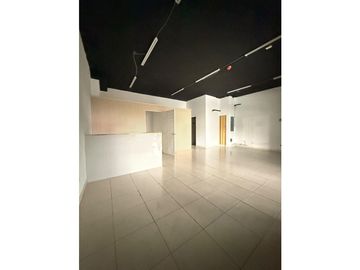 Local Comercial en Alquiler Greenwood Plaza – Tumba Muerto