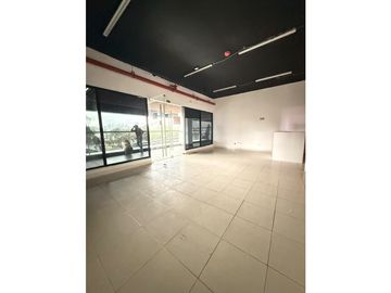 Local Comercial en Alquiler Greenwood Plaza – Tumba Muerto