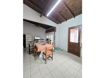 Chalet 5 amb Alquiler (Tucuman 4500)