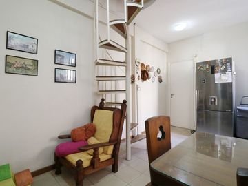 PISO DUPLEX 5 AMB + TERRAZA PROPIA EN BELGRANO