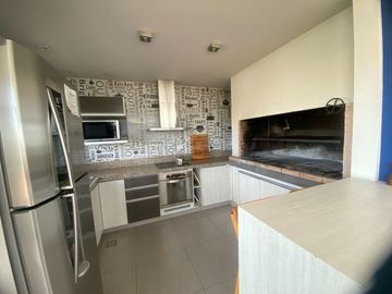 DEPARTAMENTO VENTA 2 DORMITORIOS COCHERA BERTOLI