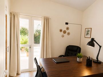 CASA  EN VENTA 4 HABITACIONES VISTALBA LUJAN