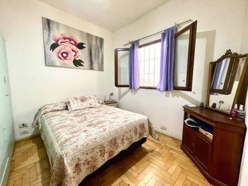 VENTA CASA 3 AMBIENTES COCHERA VERSALLES