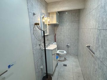 LOCAL EN VENTA EN LOMAS DE ZAMORA