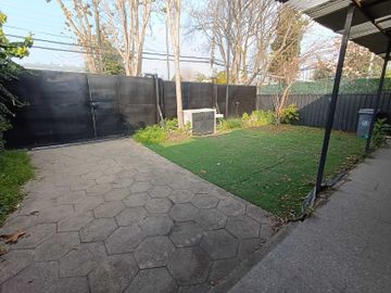 Casa en arriendo  en LAS CONDES