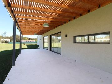 CASA EN VENTA 4 AMB FINANCIACION -LA ELINA LUJAN