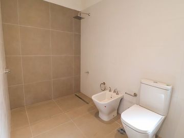 CASA EN VENTA 4 AMB FINANCIACION -LA ELINA LUJAN