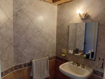 VENTA CASA MAPUCHE 8 AMB SOBRE TERRENO DE 650 MTS
