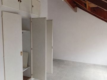 VENTA CASA MAPUCHE 8 AMB SOBRE TERRENO DE 650 MTS