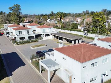 VENTA MONOAMBIENTE CHIC PILAR A ESTRENAR/FINANCIA