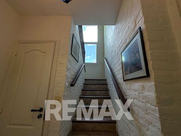 CASA EN VENTA CON PILETA, B CERRADO VILLA ROSA