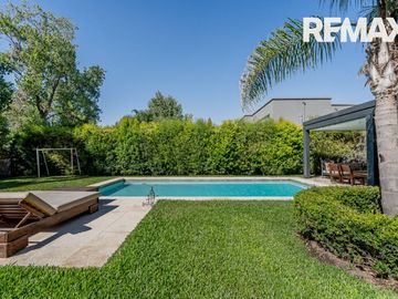 VENTA CASA AYRES DE PILAR