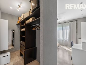 VENTA CASA AYRES DE PILAR