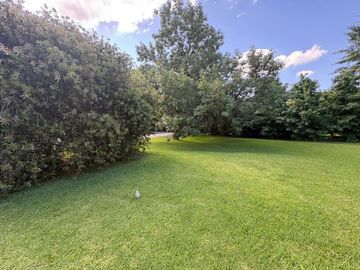VENTA LOTE EN GOLFER´S CC PILAR 1125 MTS ARBOLADO