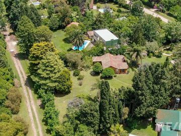 VENTA CASA 6 AMBIENTES CON PILETA EL REMANSO