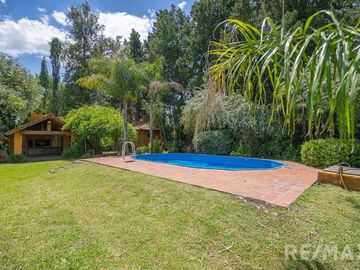 VENTA CASA 6 AMBIENTES CON PILETA EL REMANSO