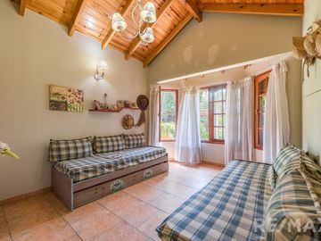 VENTA CASA 6 AMBIENTES CON PILETA EL REMANSO