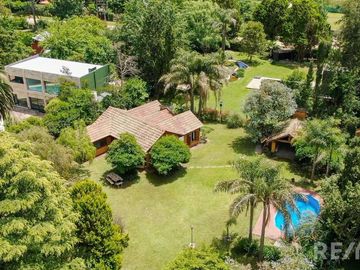 VENTA CASA 6 AMBIENTES CON PILETA EL REMANSO