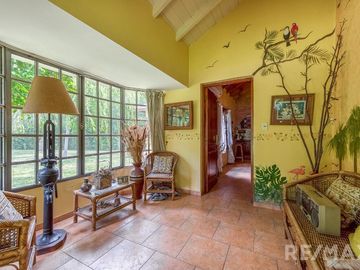 VENTA CASA 6 AMBIENTES CON PILETA EL REMANSO