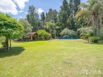 VENTA CASA 6 AMBIENTES CON PILETA EL REMANSO