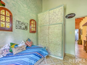VENTA CASA 6 AMBIENTES CON PILETA EL REMANSO