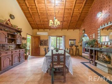 VENTA CASA 6 AMBIENTES CON PILETA EL REMANSO