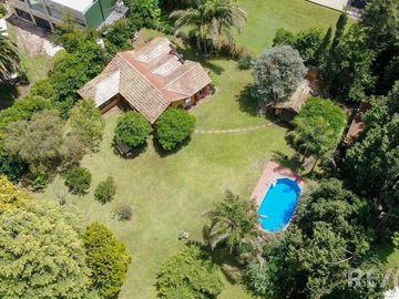 VENTA CASA 6 AMBIENTES CON PILETA EL REMANSO