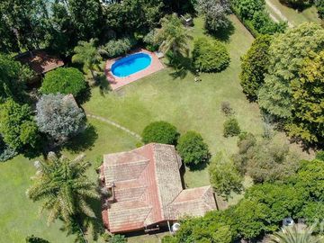 VENTA CASA 6 AMBIENTES CON PILETA EL REMANSO