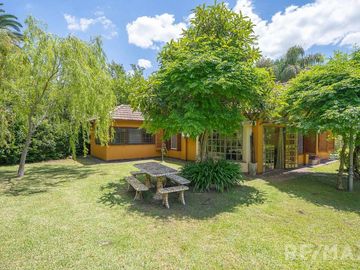 VENTA CASA 6 AMBIENTES CON PILETA EL REMANSO