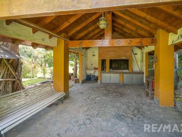VENTA CASA 6 AMBIENTES CON PILETA EL REMANSO
