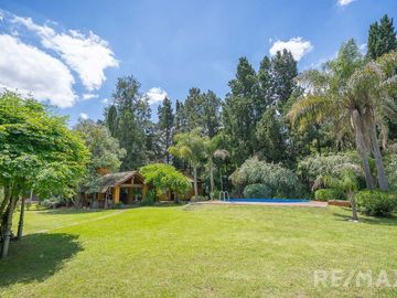 VENTA CASA 6 AMBIENTES CON PILETA EL REMANSO