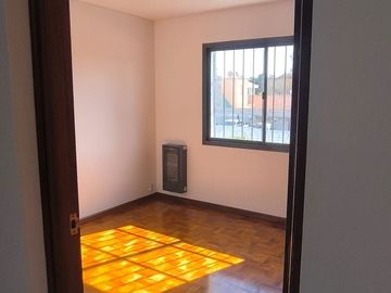 Remax Vende Piso en 5ta seccion Mendoza