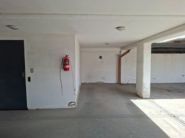 VENTA COCHERA EN ARROYITO