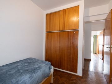 DEPARTAMENTO 2 DORMITORIOS CON COCHERA CENTRO