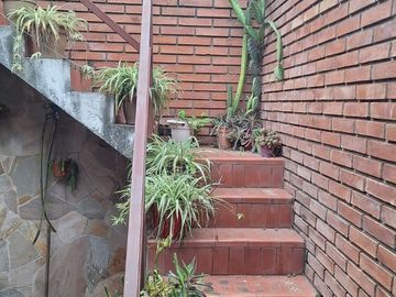 CASA EN VENTA 2 DORMITORIOS BARRIO LUDUEÑA
