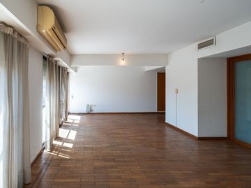 DEPARTAMENTO EN VENTA 3 DORMITORIOS COCHERA CENTRO